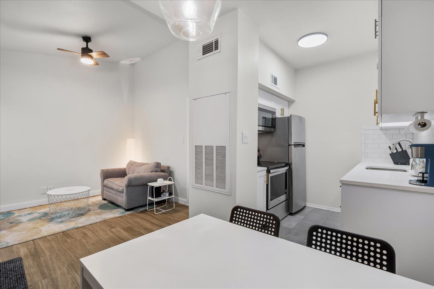 3316 Guadalupe St # 310, Austin, TX 78705