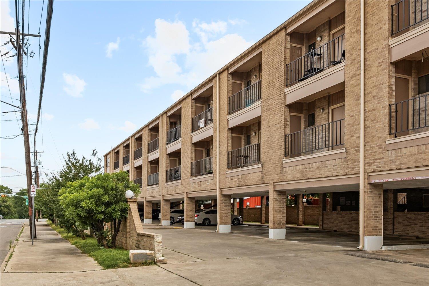 3316 Guadalupe St # 310, Austin, TX 78705