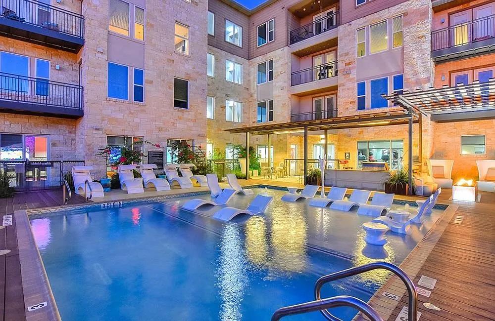 1900 Barton Springs Rd # 3017, Austin, TX 78704