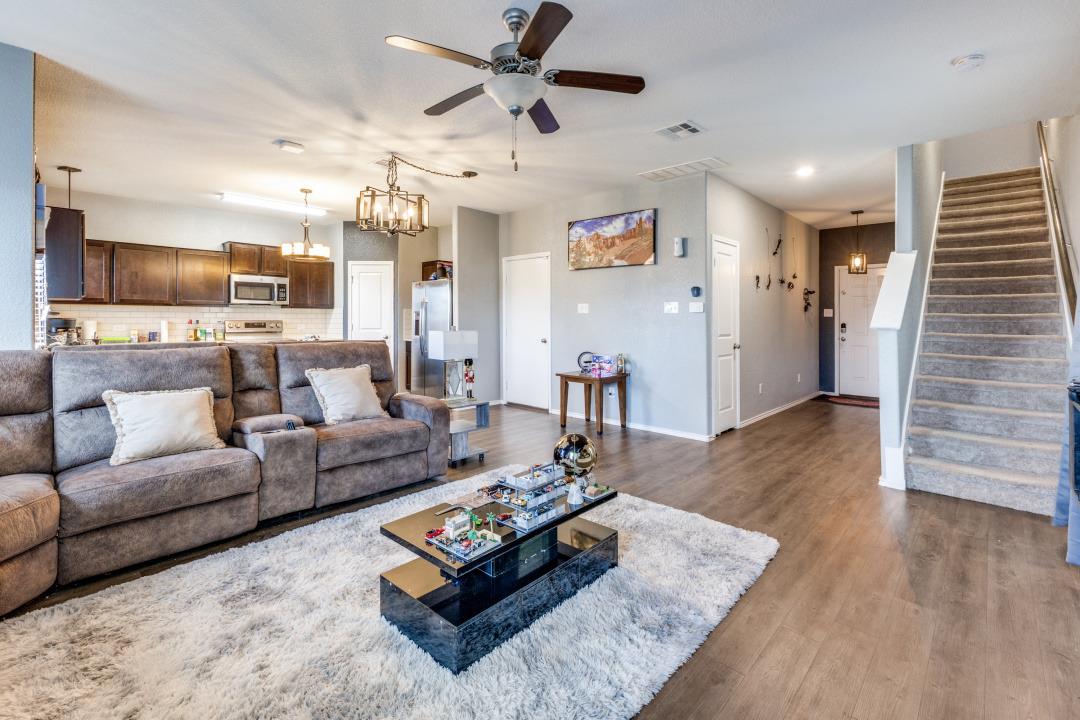 444 Major Lee Ln # 14H, Jarrell, TX 76537