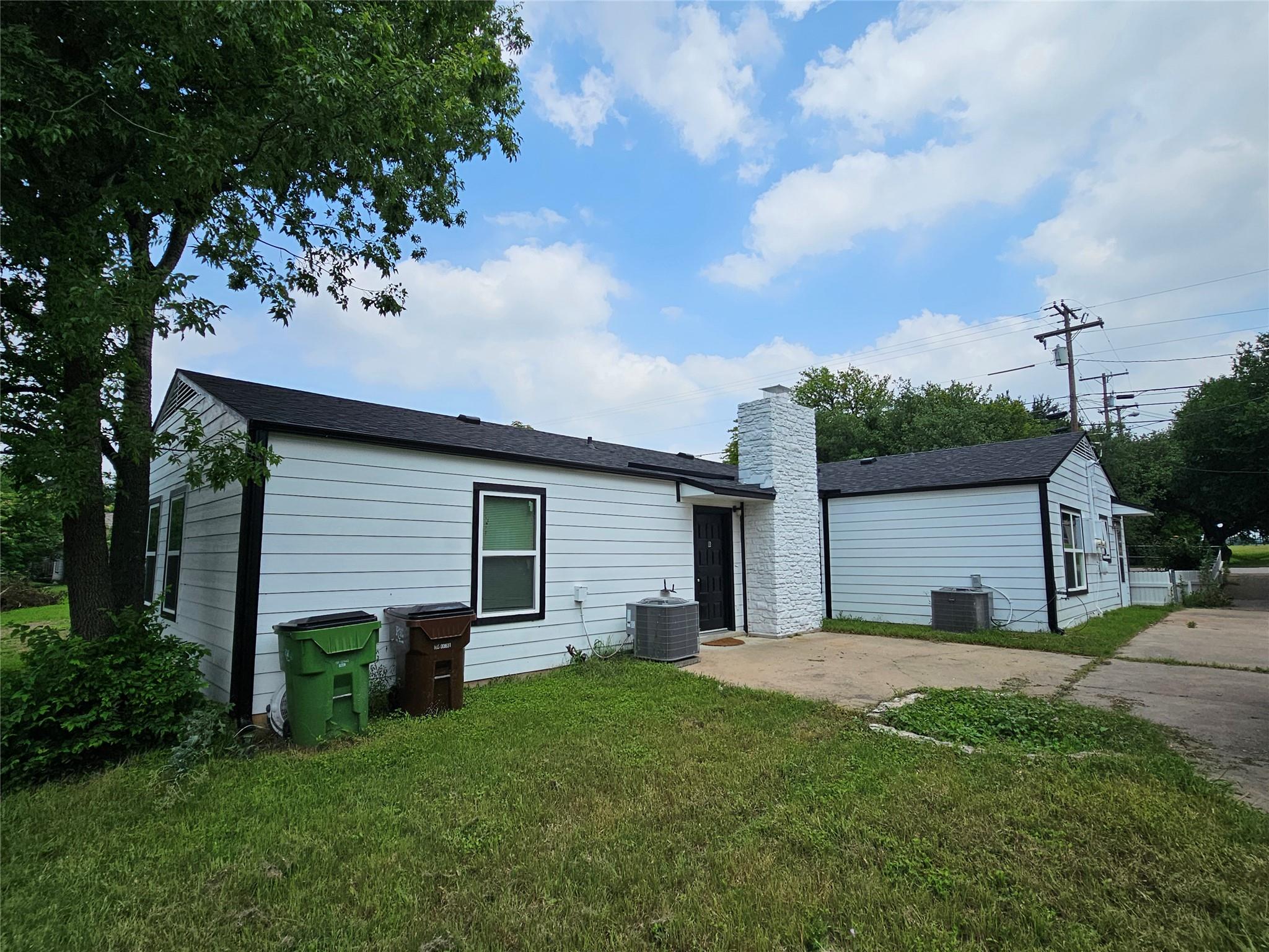 1008 Cushing Dr # B, Round Rock, TX 78664