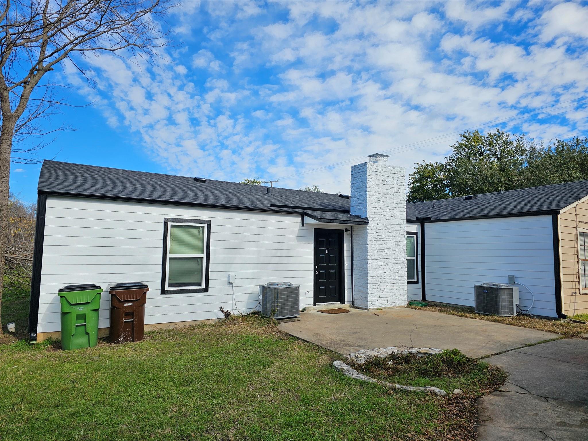 1008 Cushing Dr # B, Round Rock, TX 78664