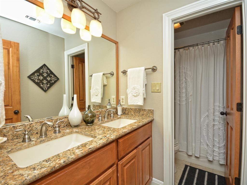 907 Ellingson Ln, Austin, TX 78751