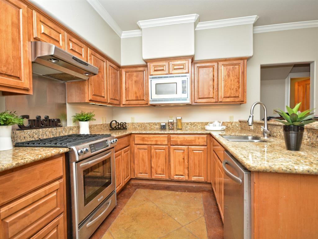907 Ellingson Ln, Austin, TX 78751