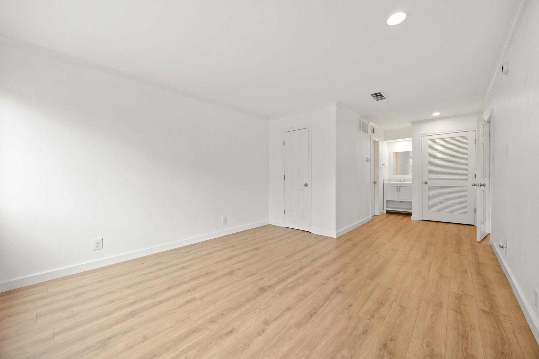 8888 Tallwood Dr # 1202, Austin, TX 78759