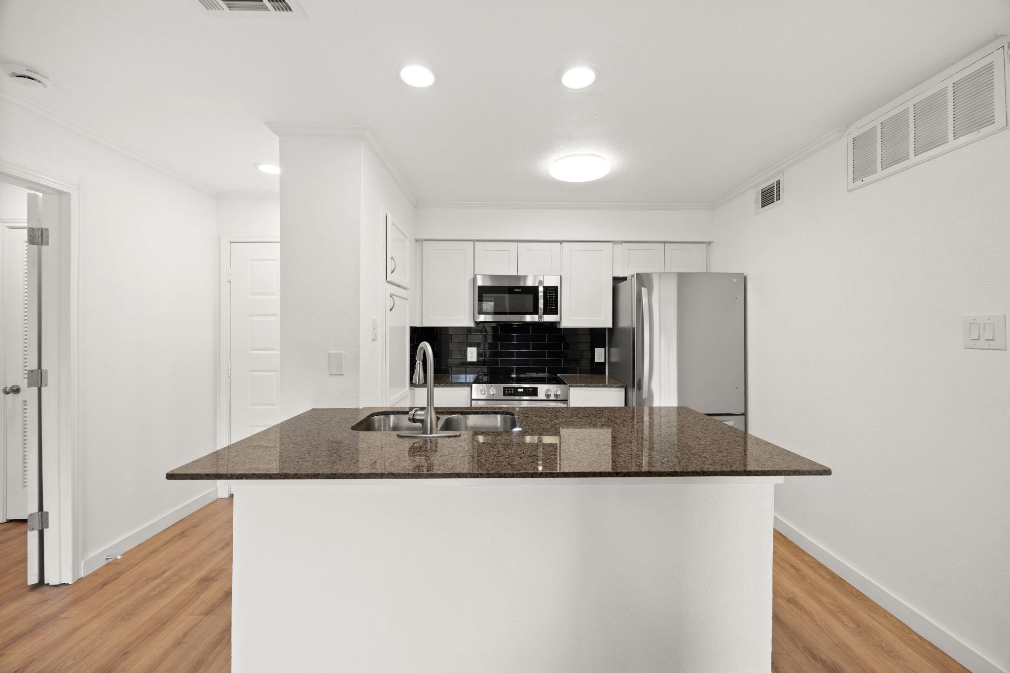 8888 Tallwood Dr # 1202, Austin, TX 78759