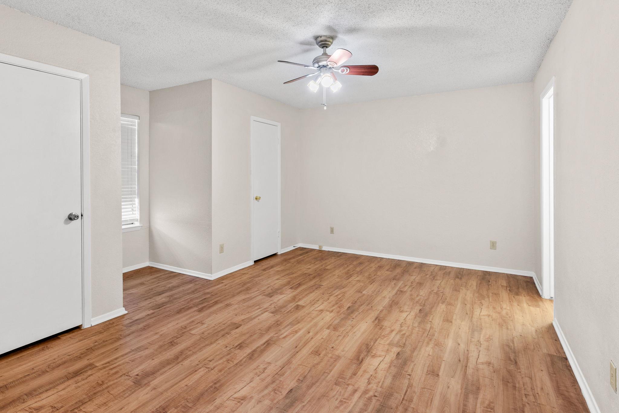 818 Sirocco Dr # B, Austin, TX 78745