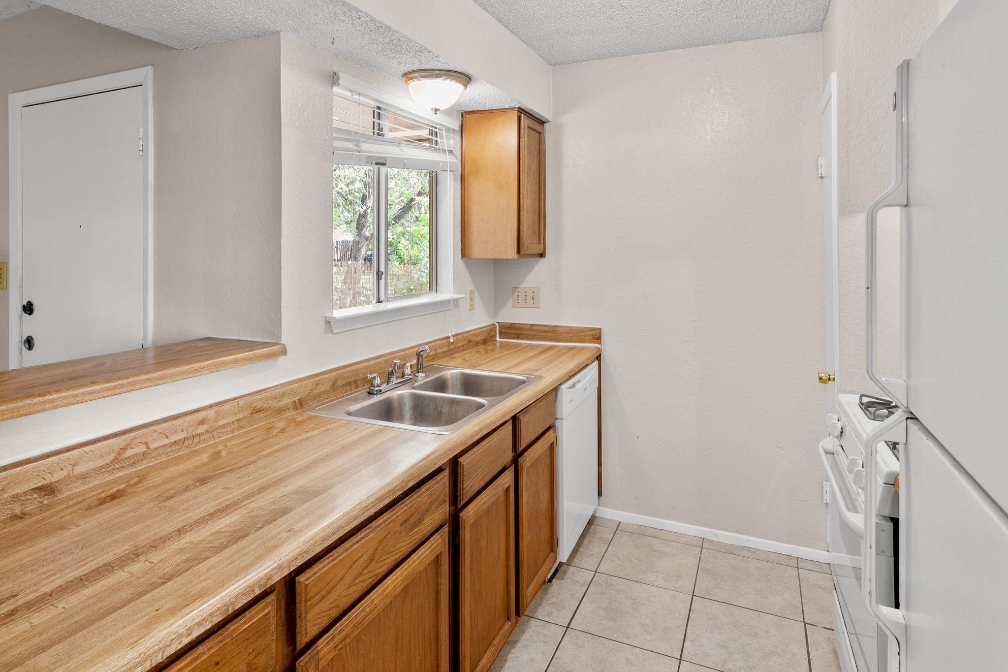 818 Sirocco Dr # B, Austin, TX 78745