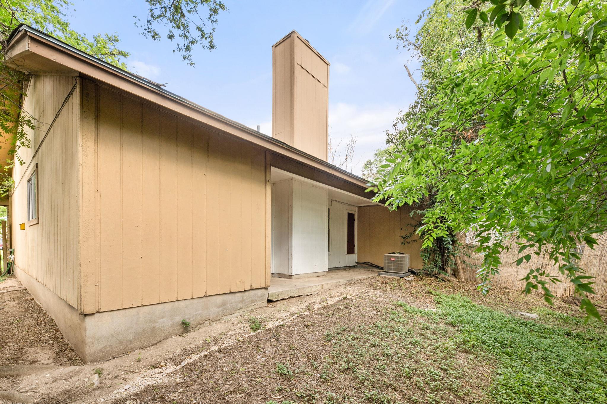 818 Sirocco Dr # B, Austin, TX 78745