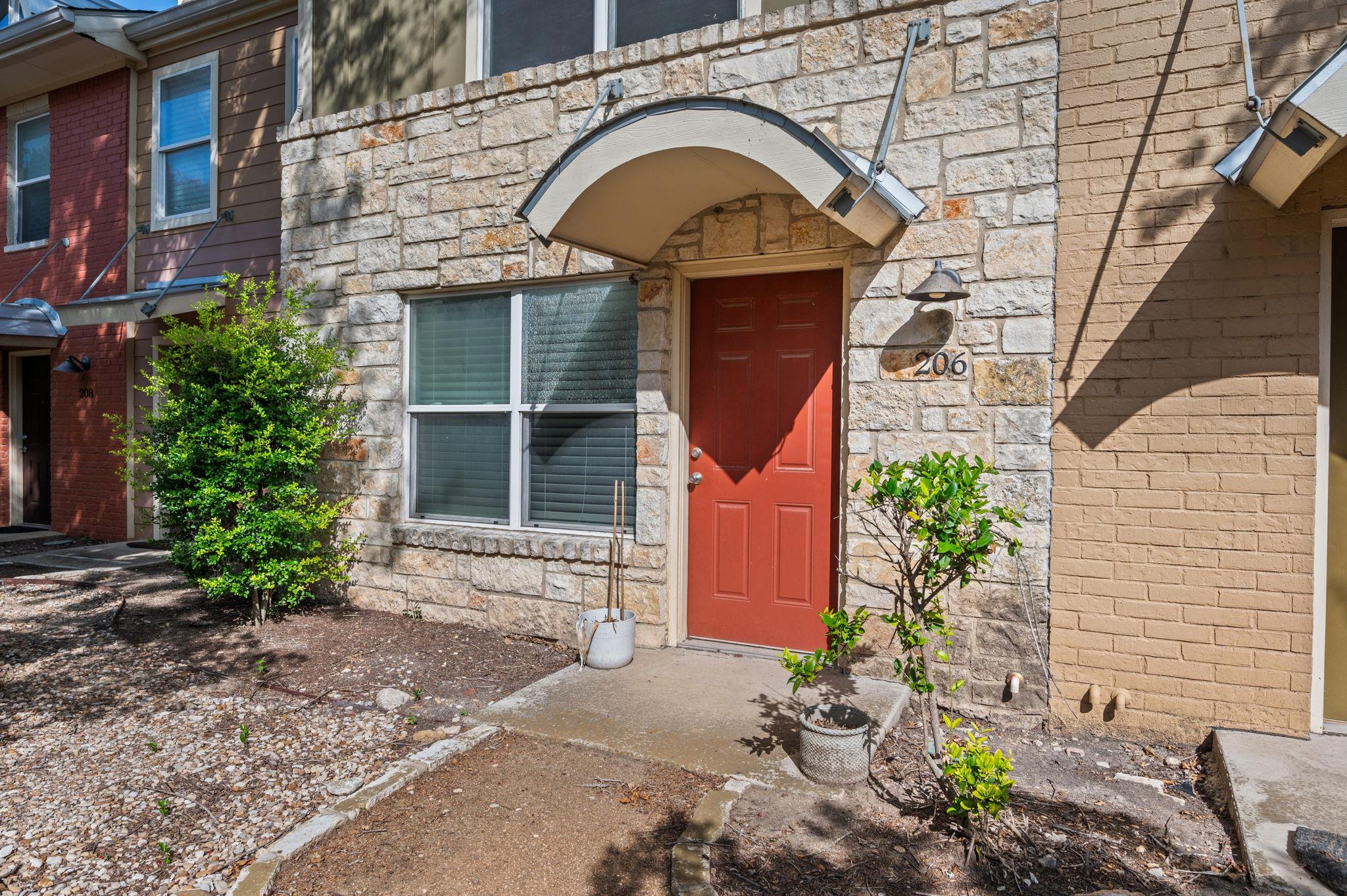 1101 Grove Blvd # 206, Austin, TX 78741