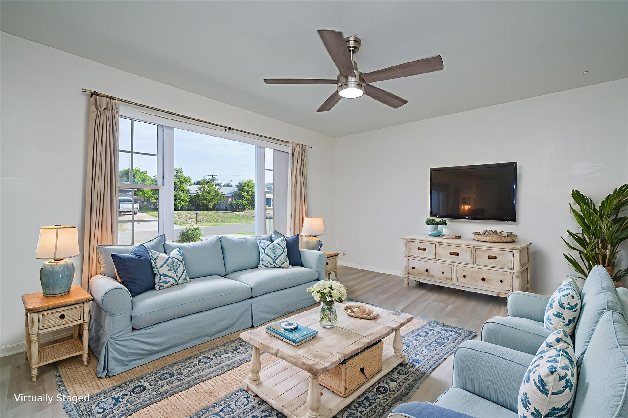 1904 Cochran Ln, Rockport, TX 78382