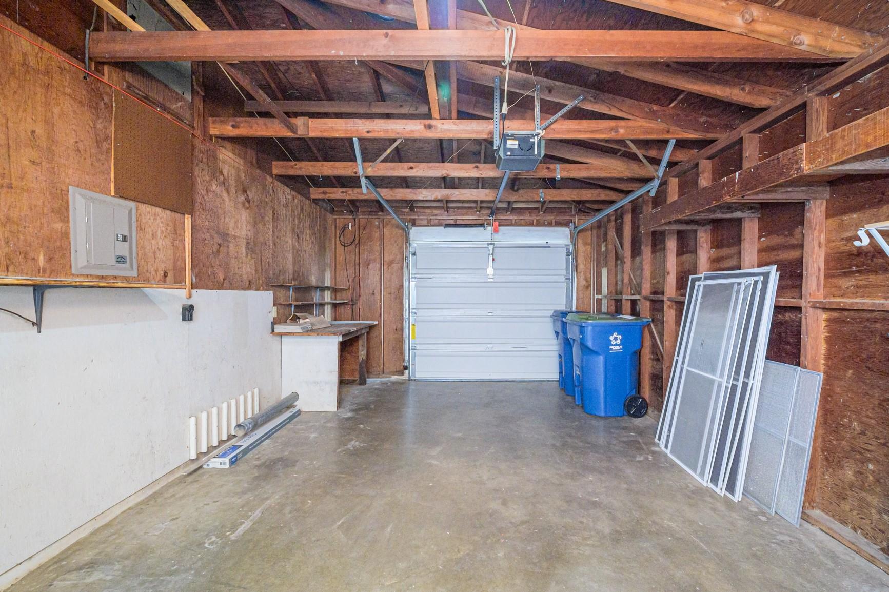1904 Cochran Ln, Rockport, TX 78382