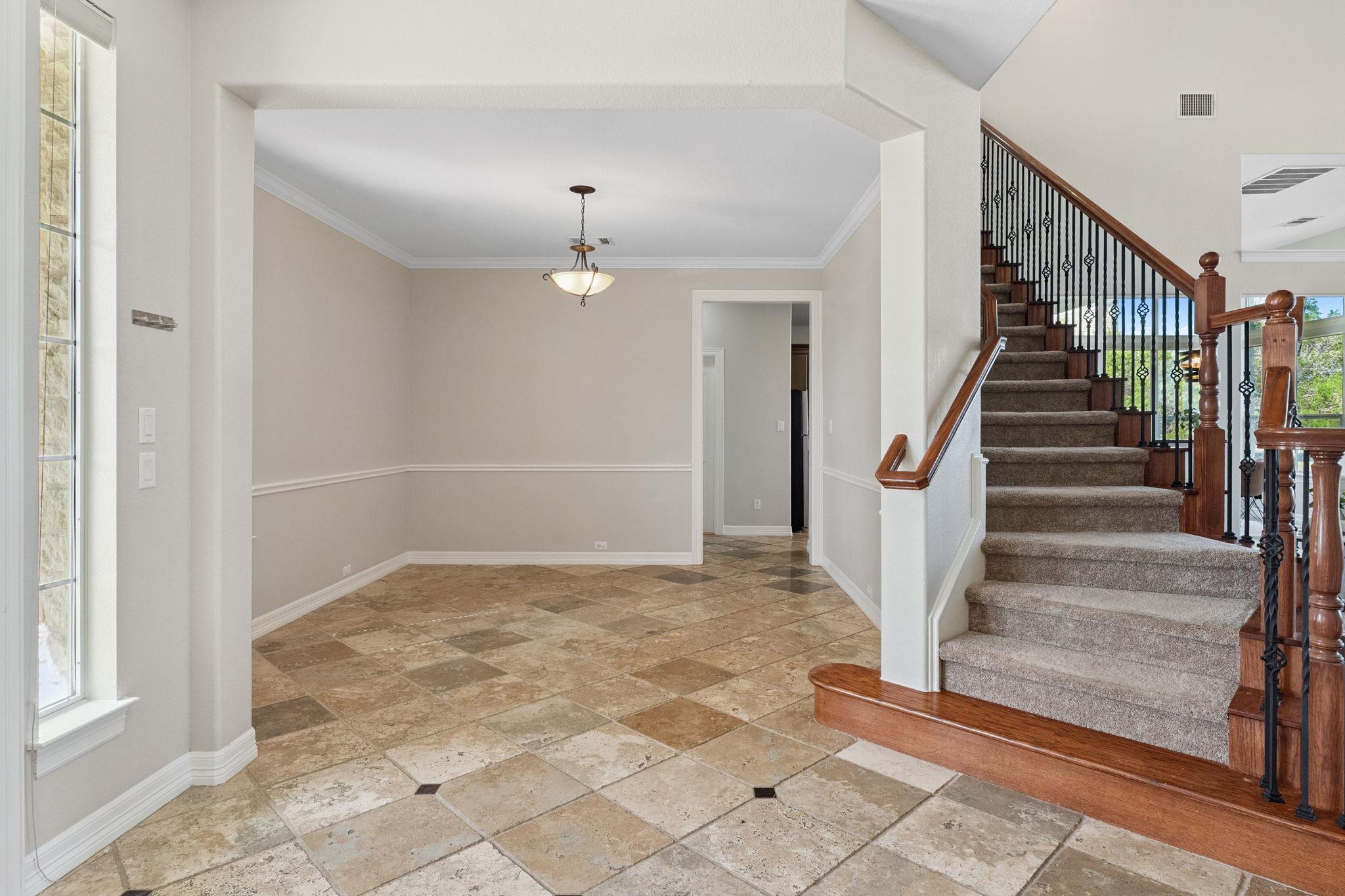 7204 Covered Bridge Dr, Austin, TX 78736