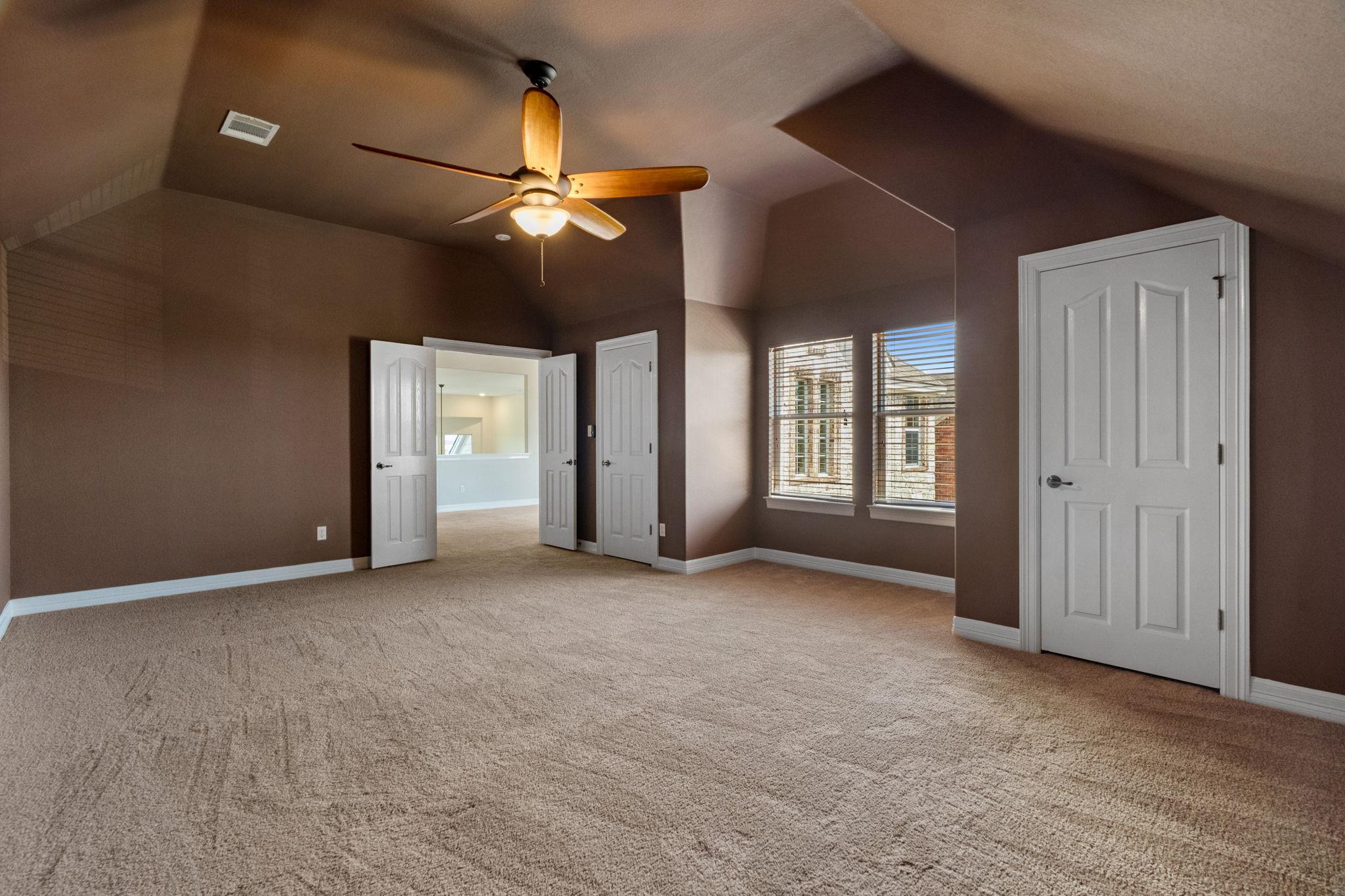 7204 Covered Bridge Dr, Austin, TX 78736