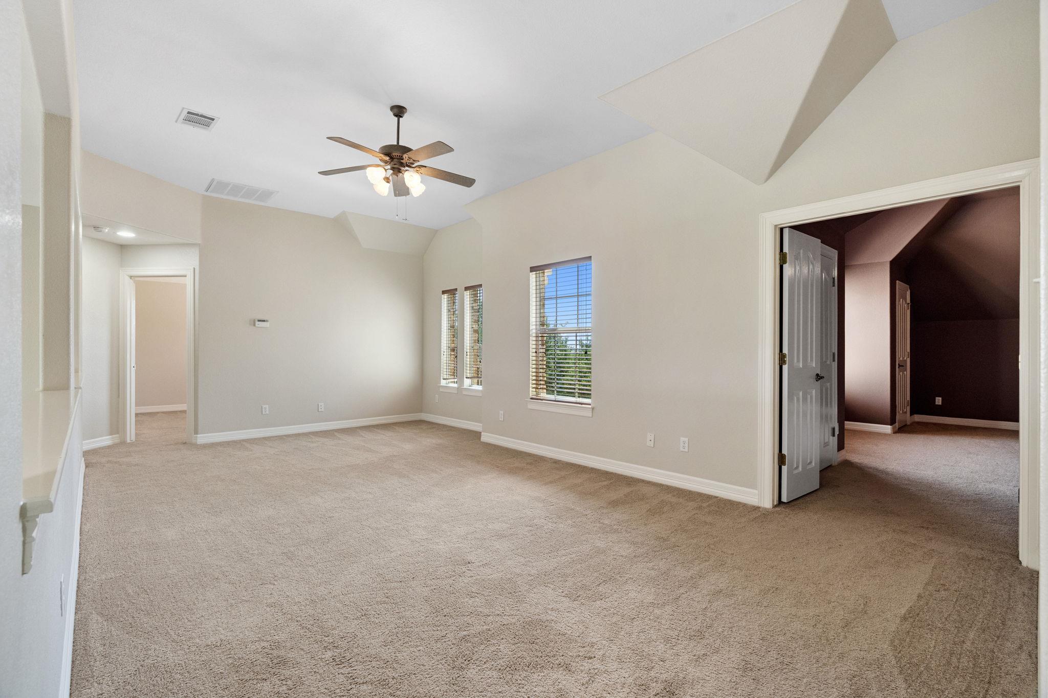 7204 Covered Bridge Dr, Austin, TX 78736