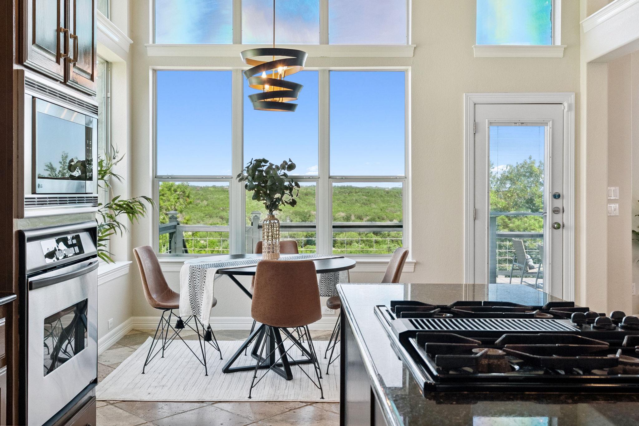 7204 Covered Bridge Dr, Austin, TX 78736
