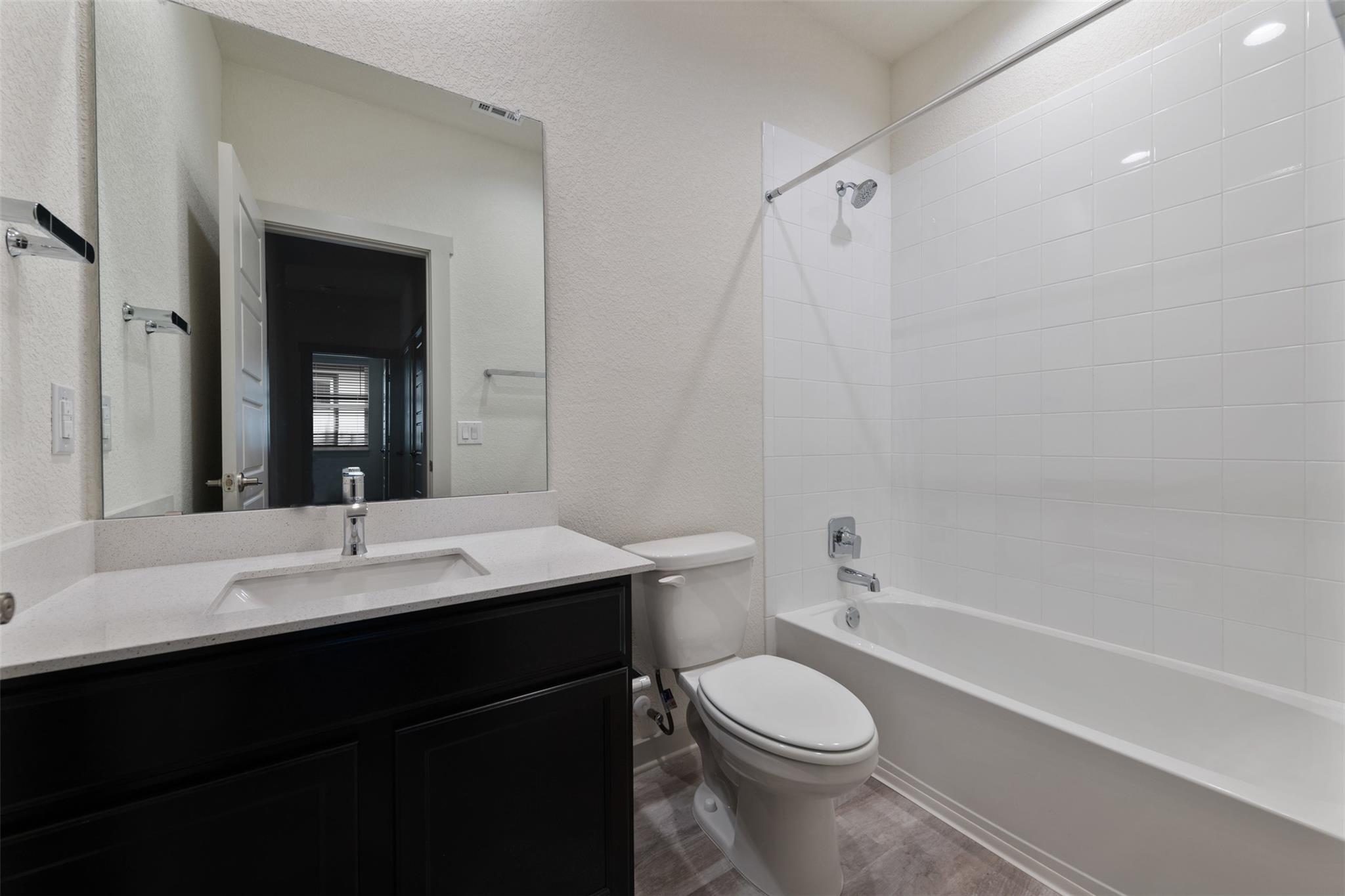 220 Deserti Rd, Leander, TX 78641