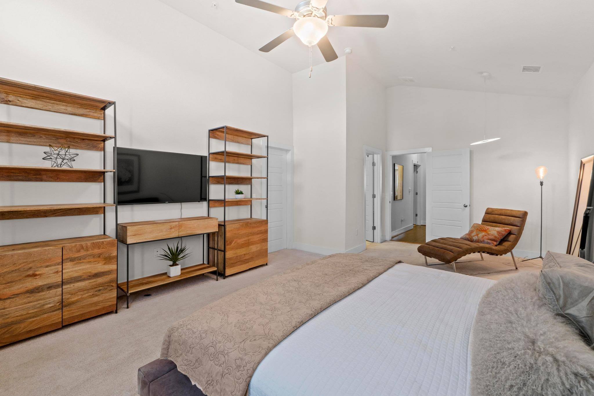 7407 Merrick Dr, Austin, TX 78748