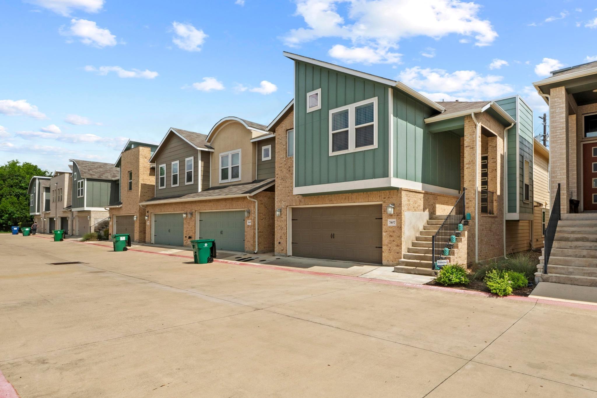 7407 Merrick Dr, Austin, TX 78748