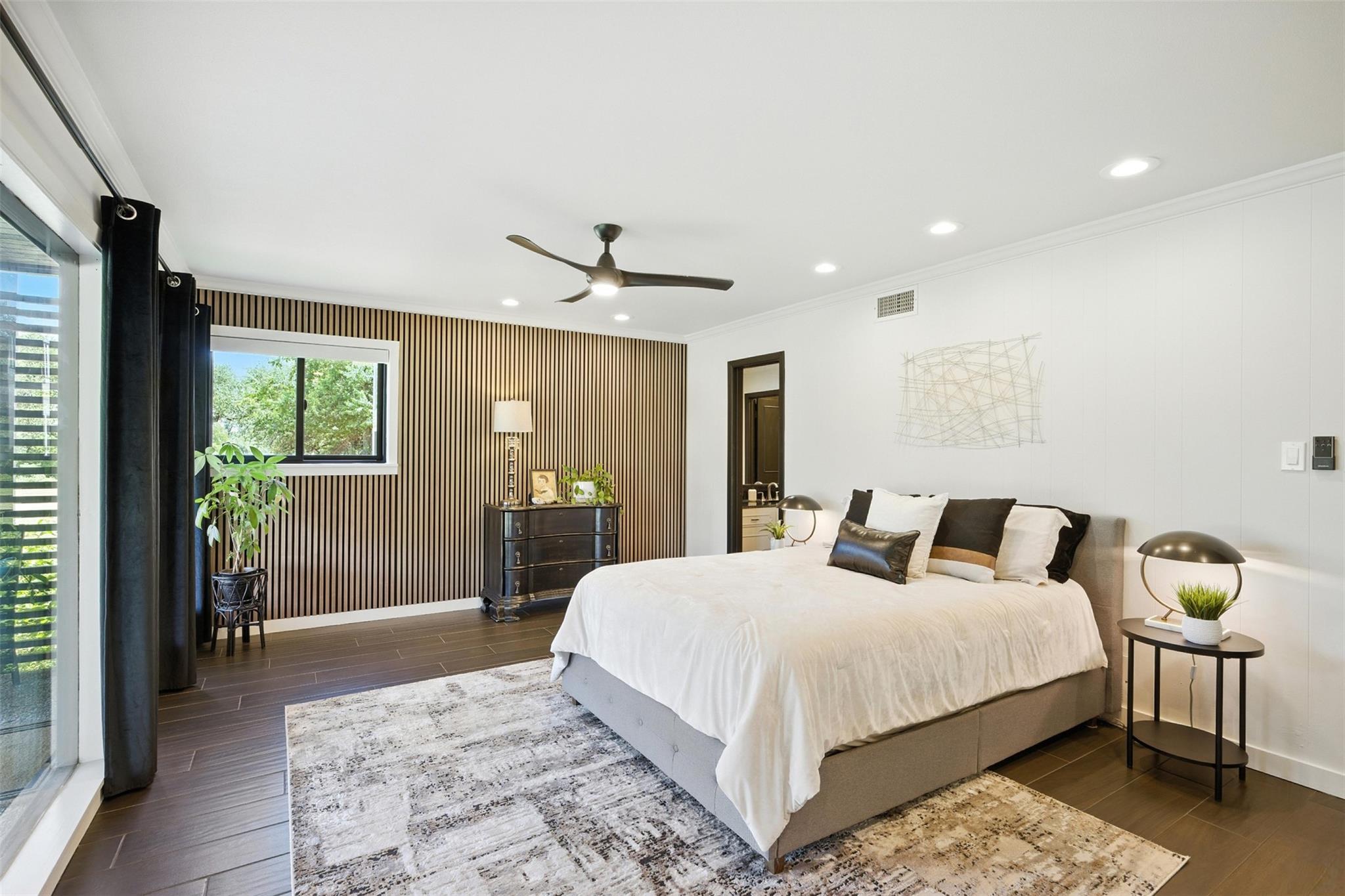 402 Seawind St, Lakeway, TX 78734