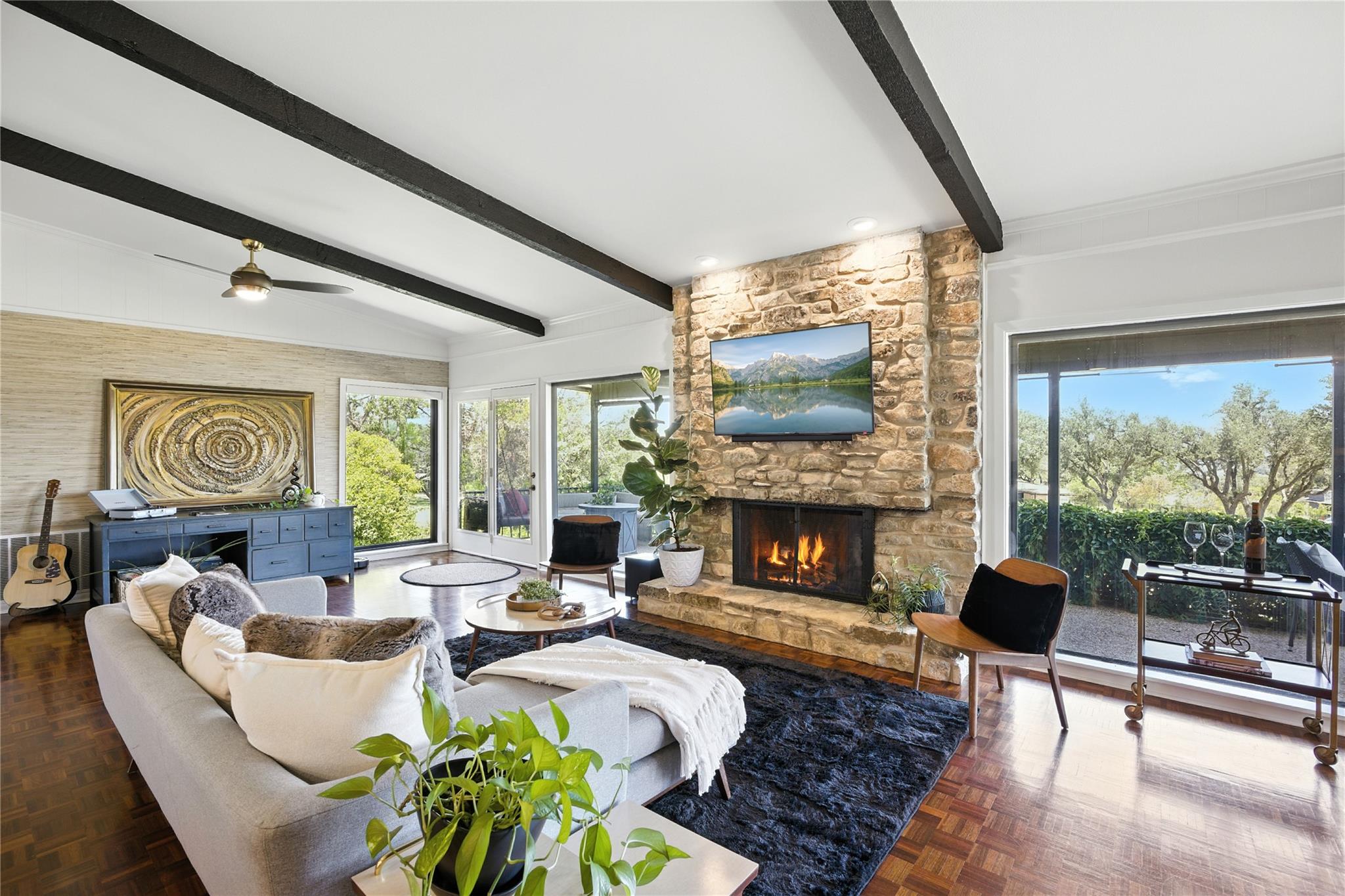 402 Seawind St, Lakeway, TX 78734