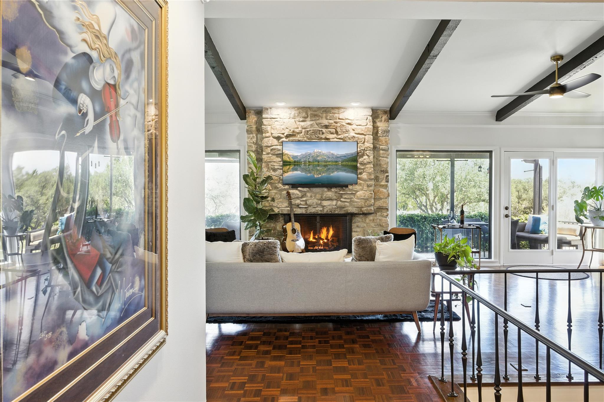 402 Seawind St, Lakeway, TX 78734