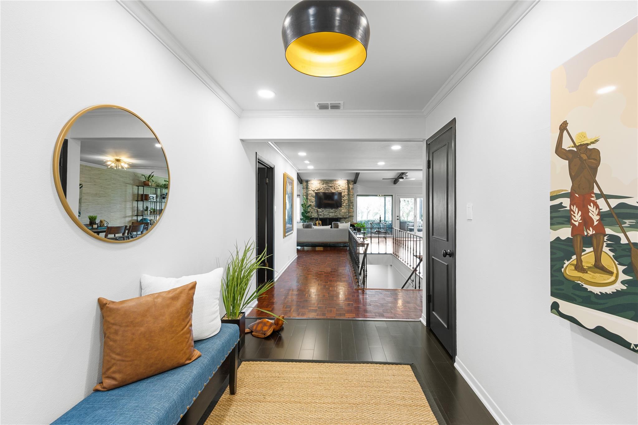 402 Seawind St, Lakeway, TX 78734