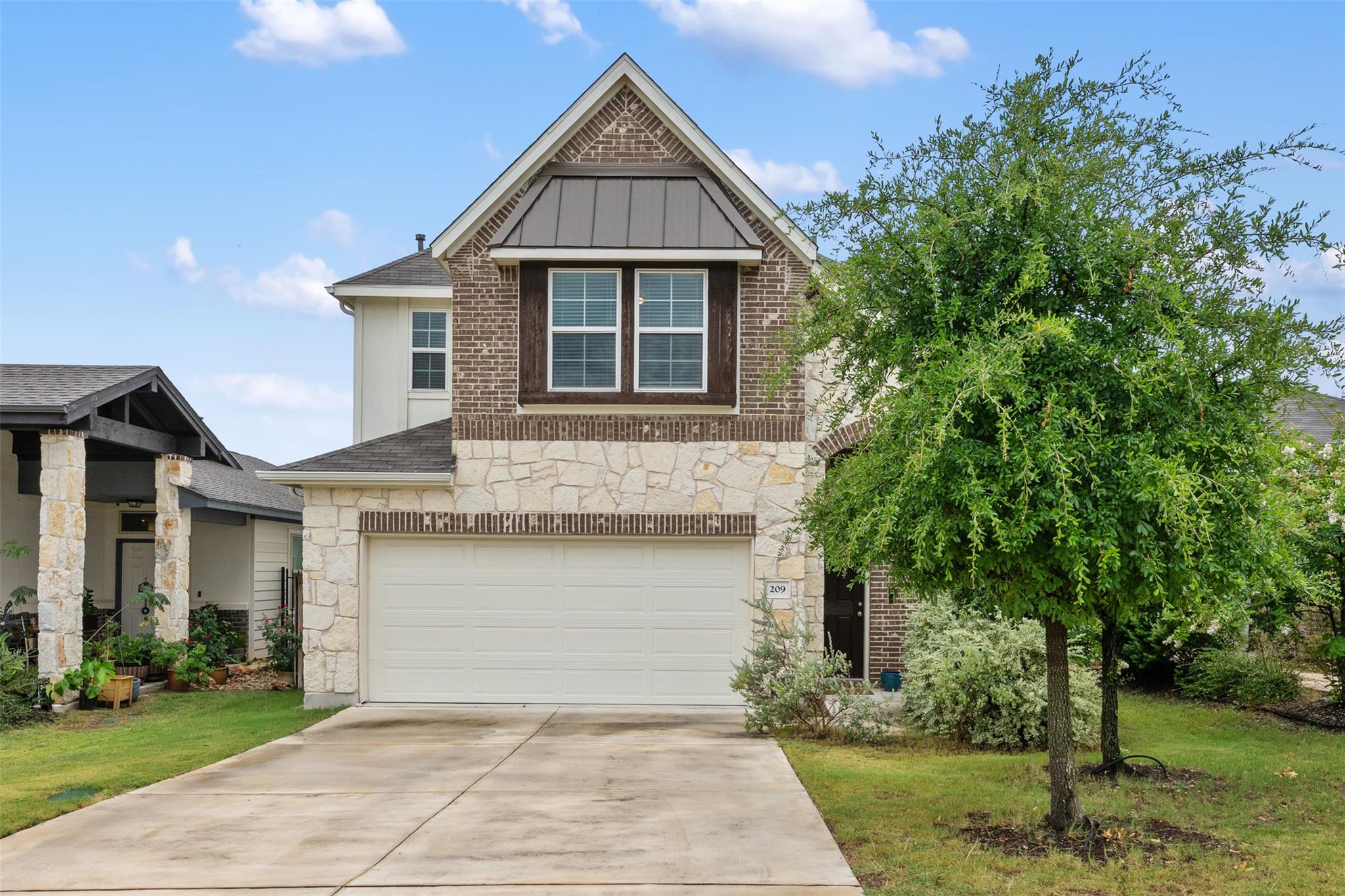 209 Lambert St, Leander, TX 78641