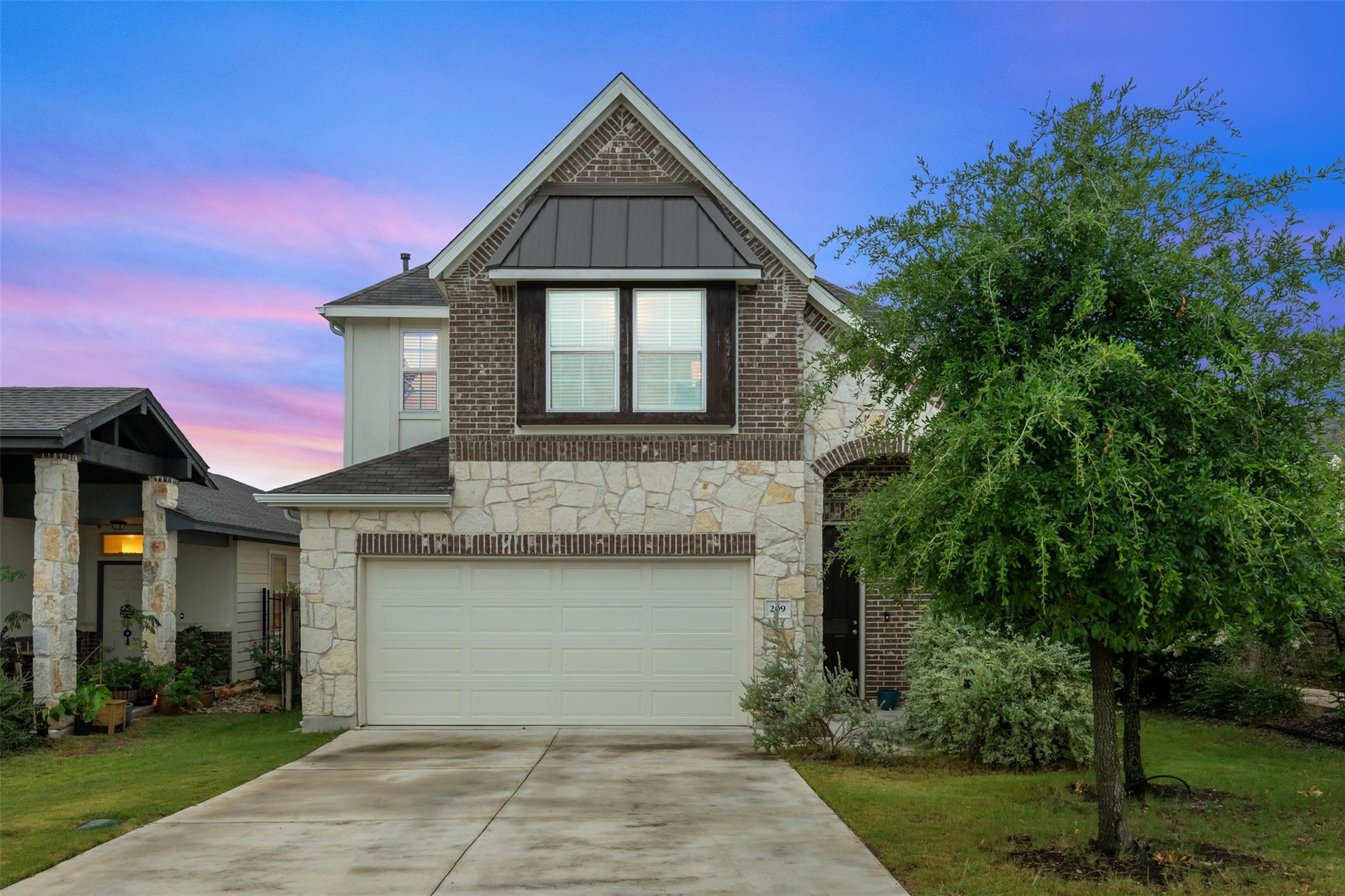 209 Lambert St, Leander, TX 78641