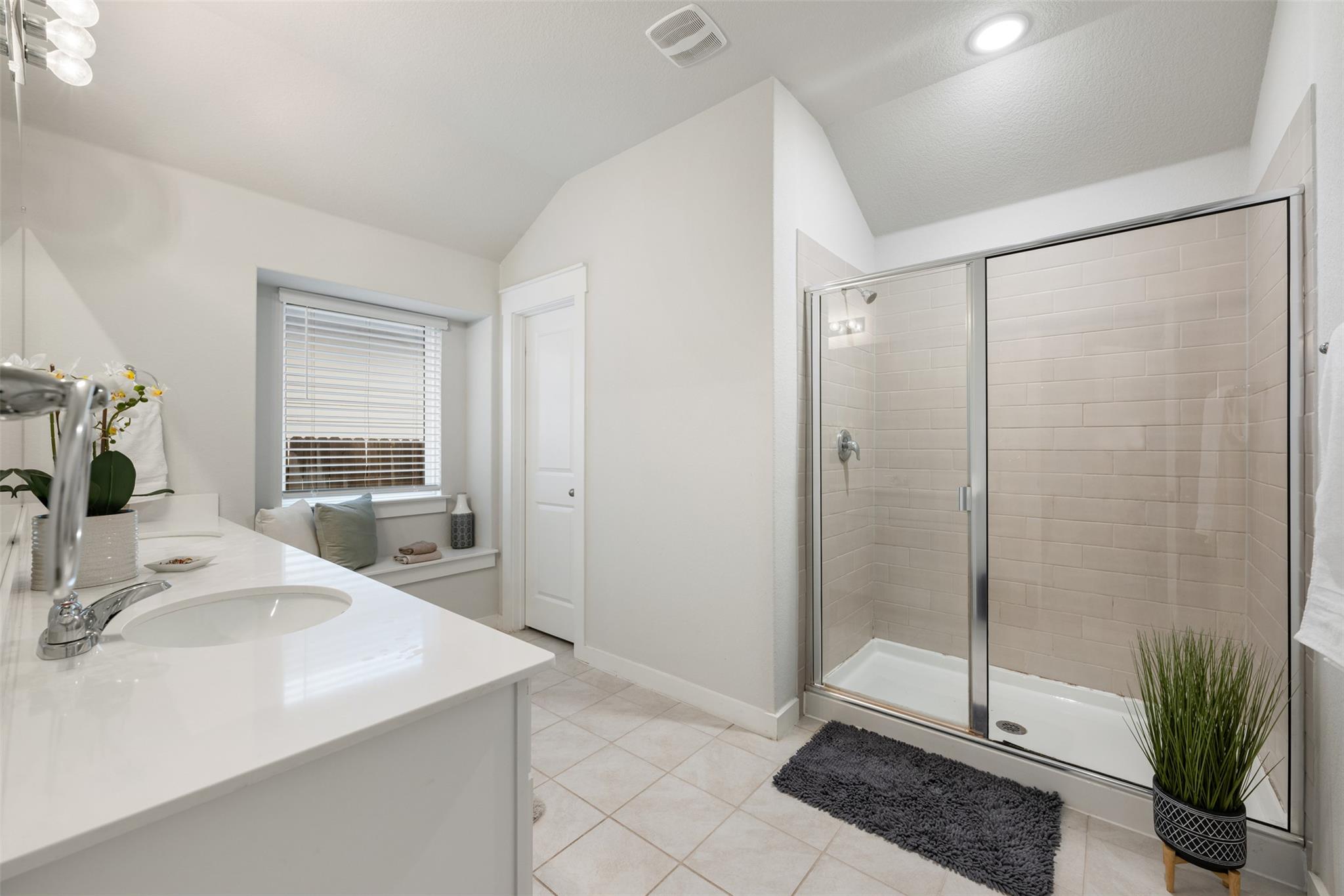 209 Lambert St, Leander, TX 78641