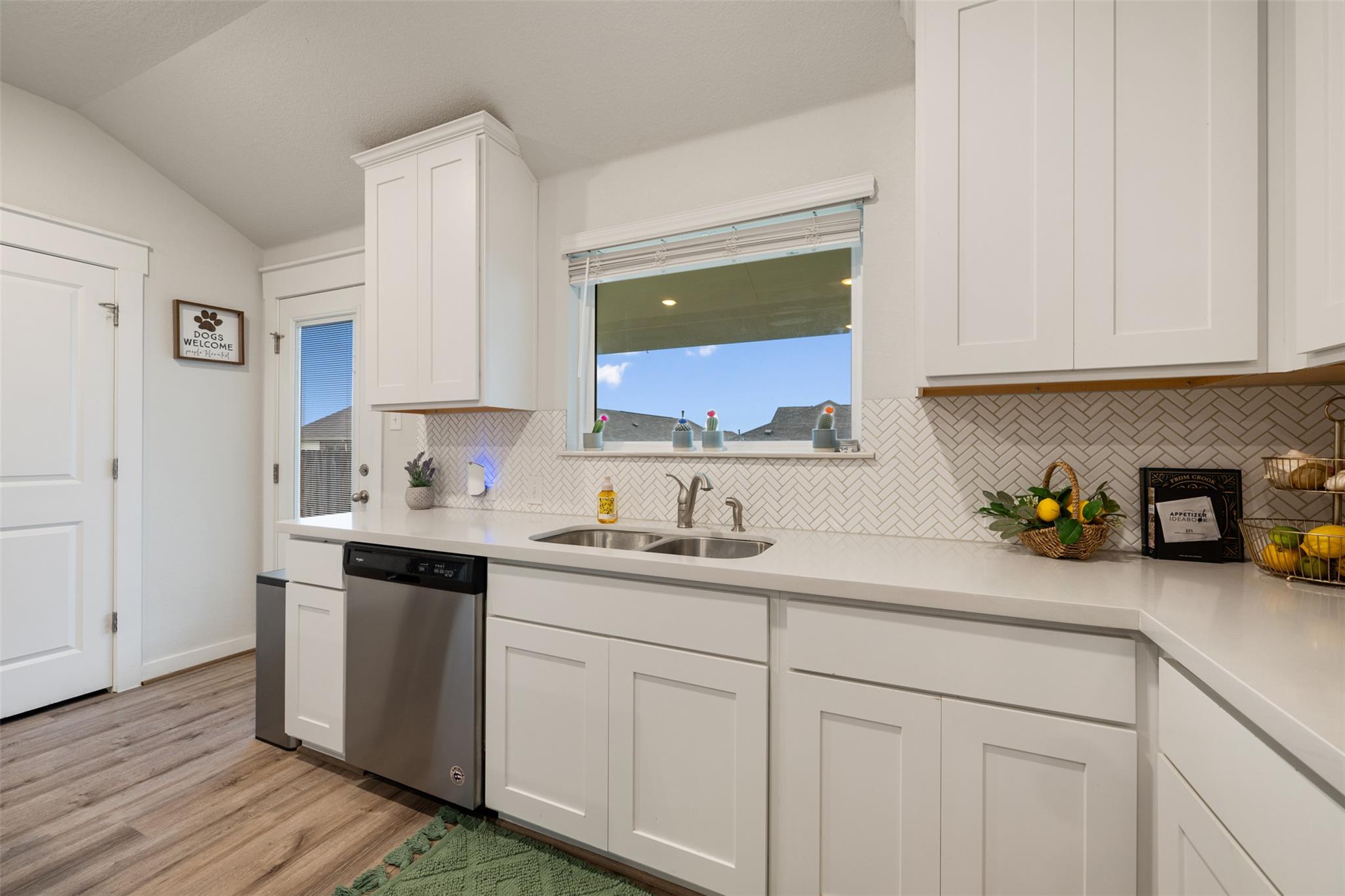209 Lambert St, Leander, TX 78641