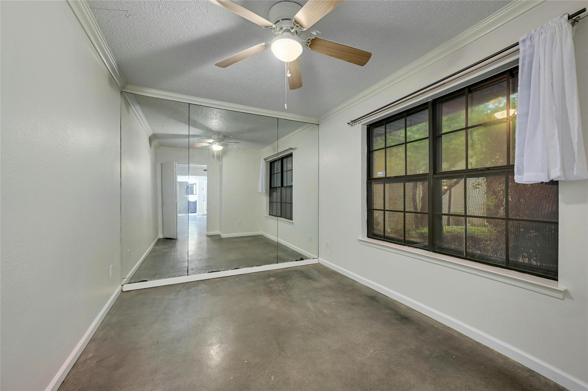 8400 Jamestown Dr # 216, Austin, TX 78758
