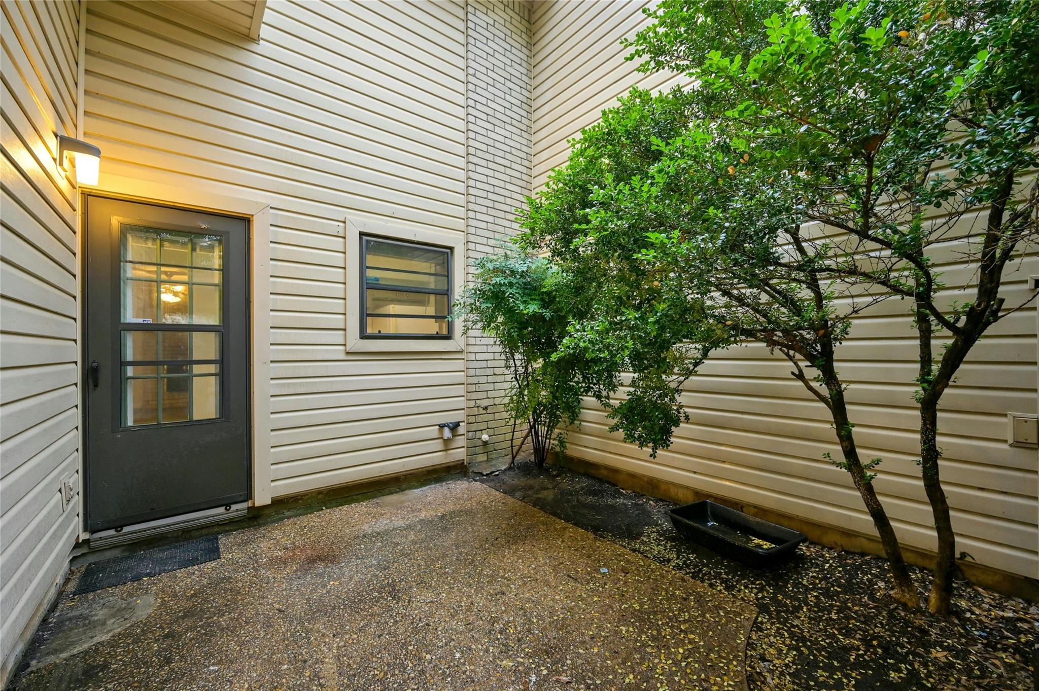 8400 Jamestown Dr # 216, Austin, TX 78758