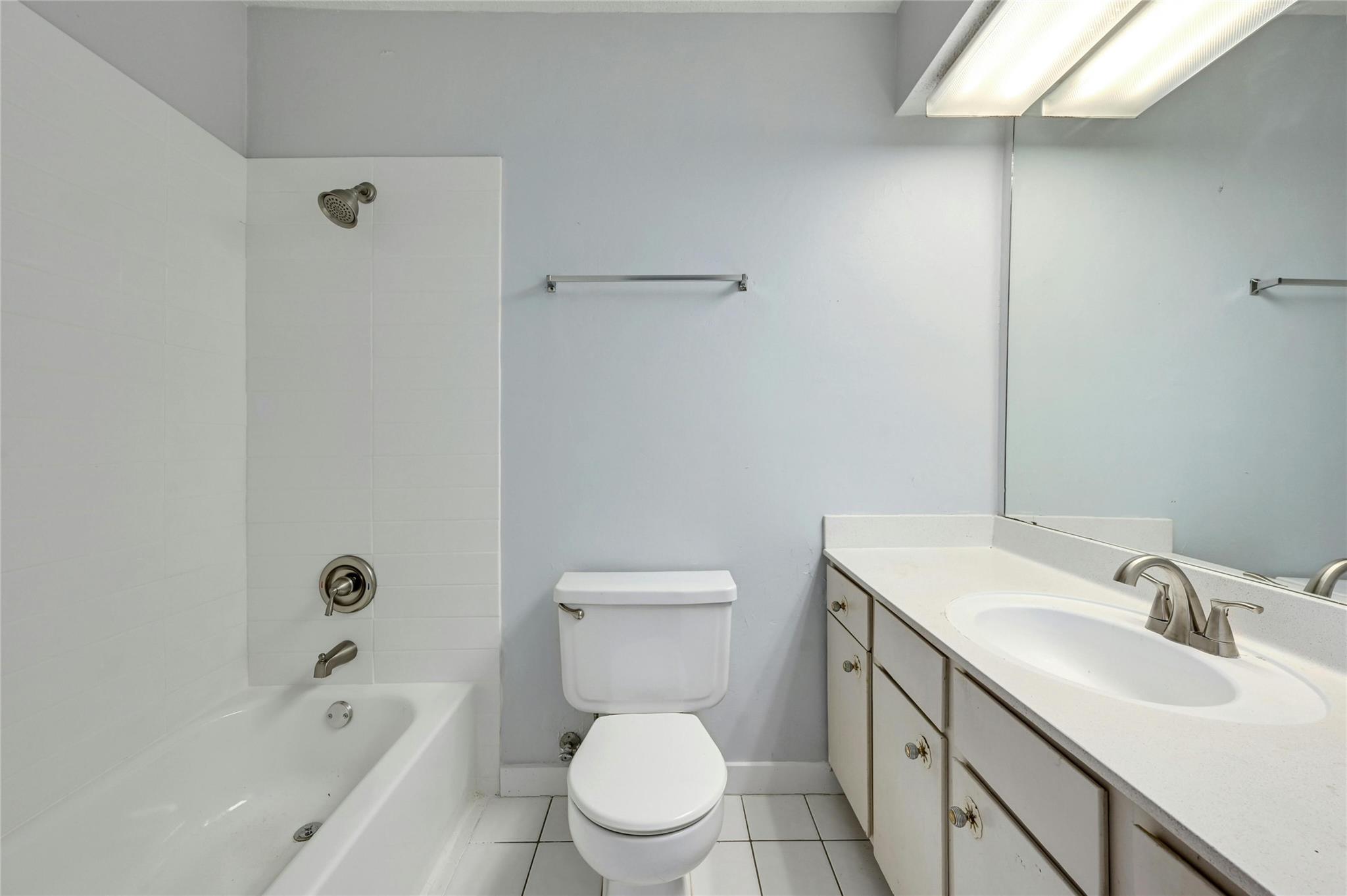 8400 Jamestown Dr # 216, Austin, TX 78758