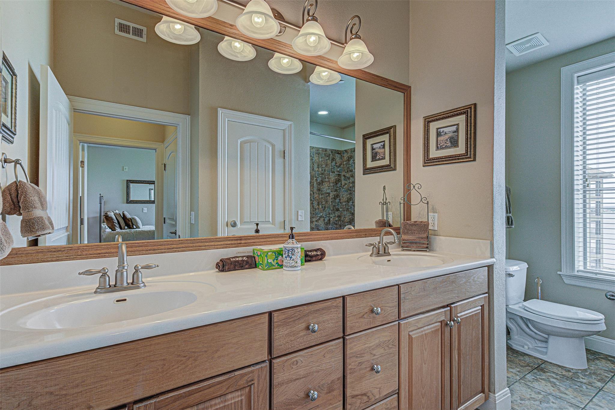 101 West Bank # 51, Horseshoe Bay, TX 78657