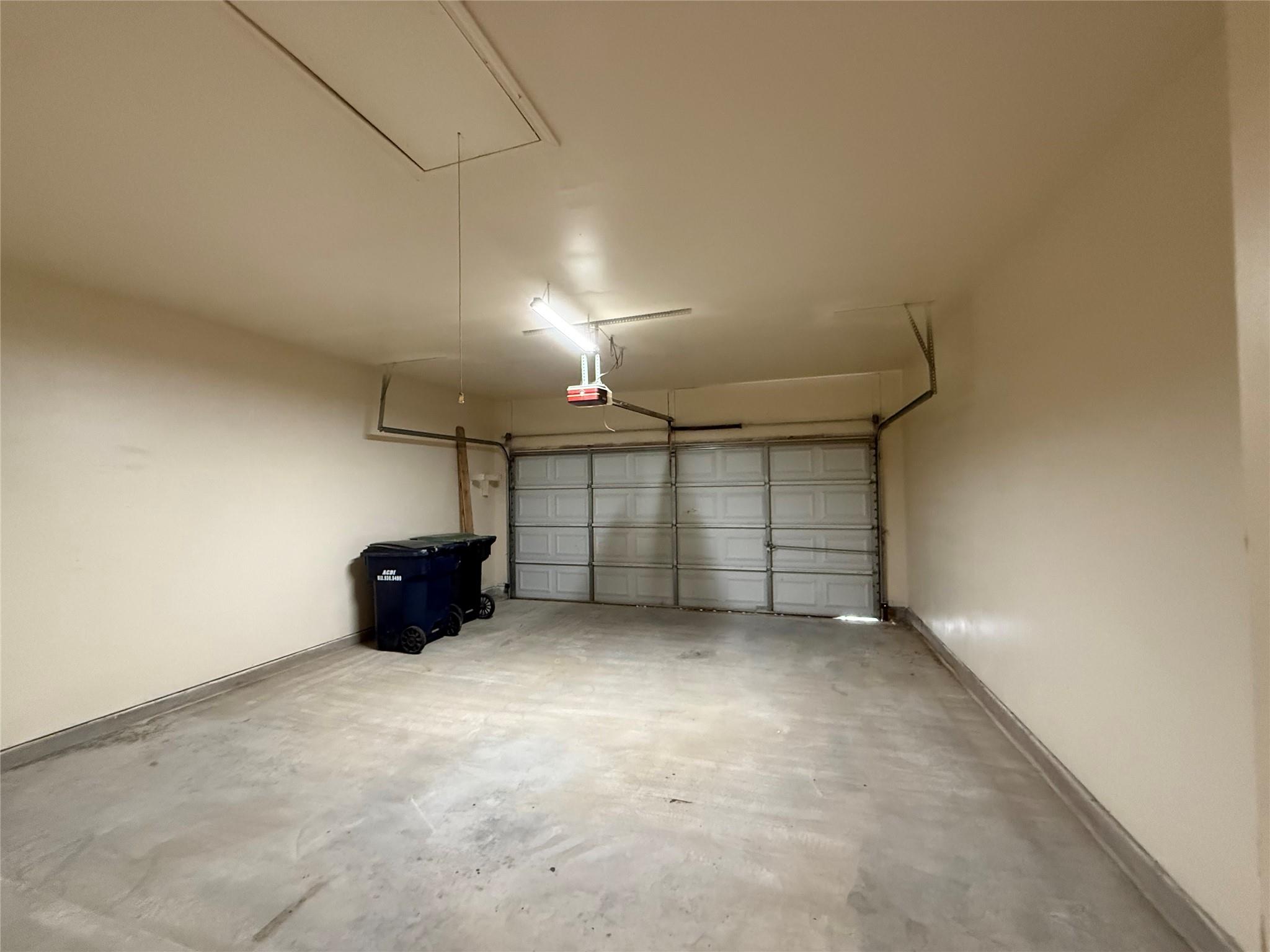 303 Kates Way, Hutto, TX 78634