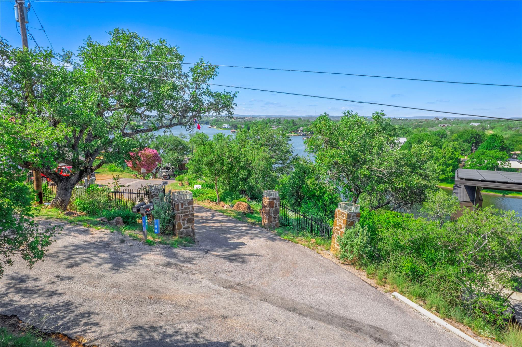 150 Lower Skyline Dr, Sunrise Beach, TX 78643