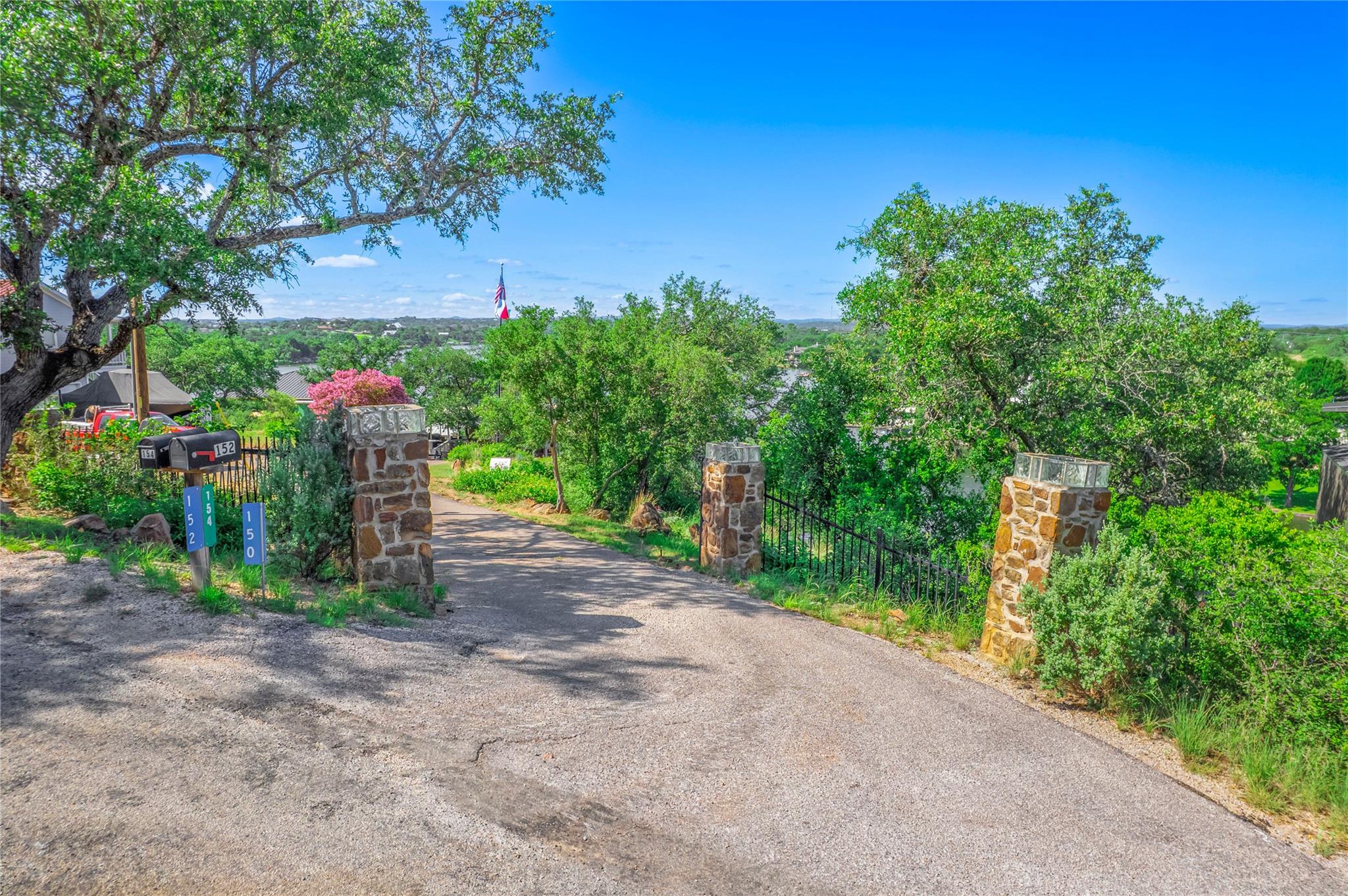 150 Lower Skyline Dr, Sunrise Beach, TX 78643