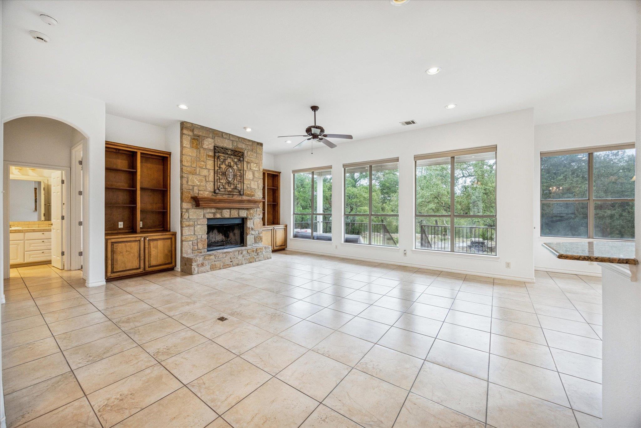 301 Sundance Trl, Dripping Springs, TX 78620