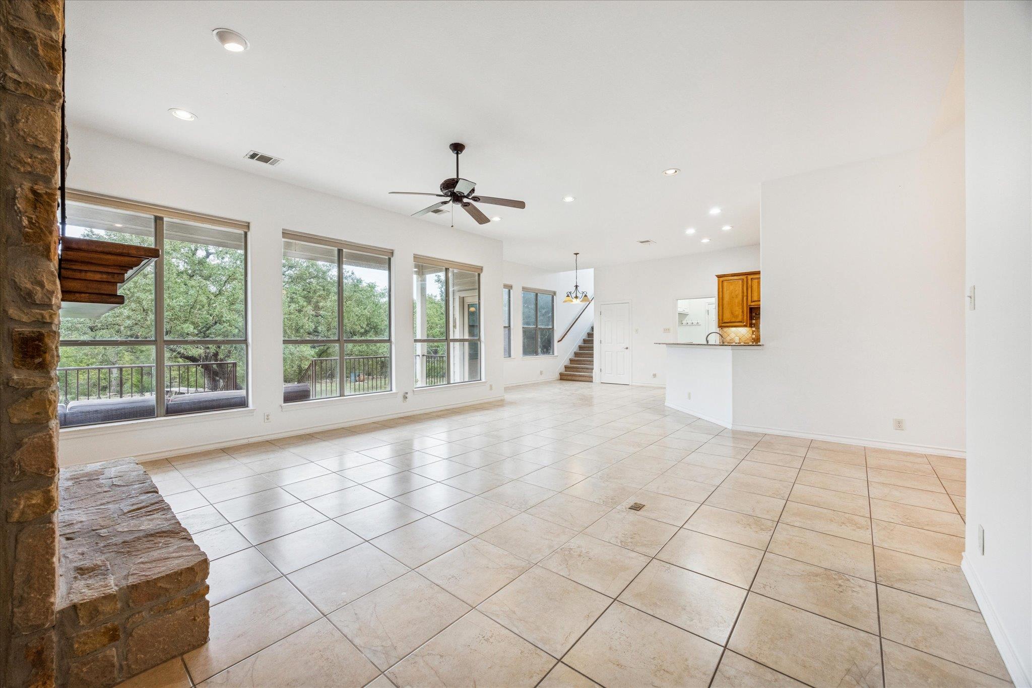 301 Sundance Trl, Dripping Springs, TX 78620