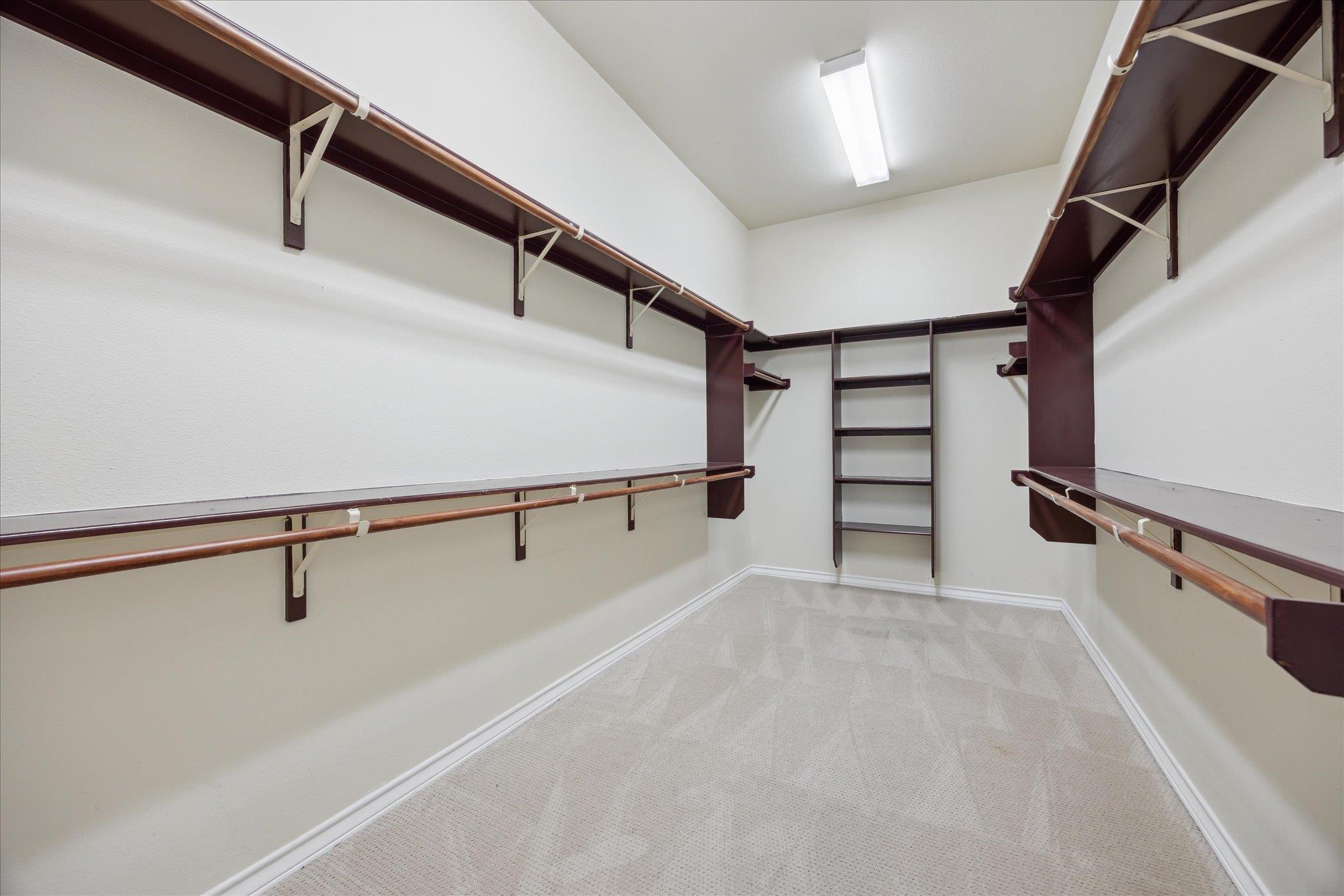 301 Sundance Trl, Dripping Springs, TX 78620