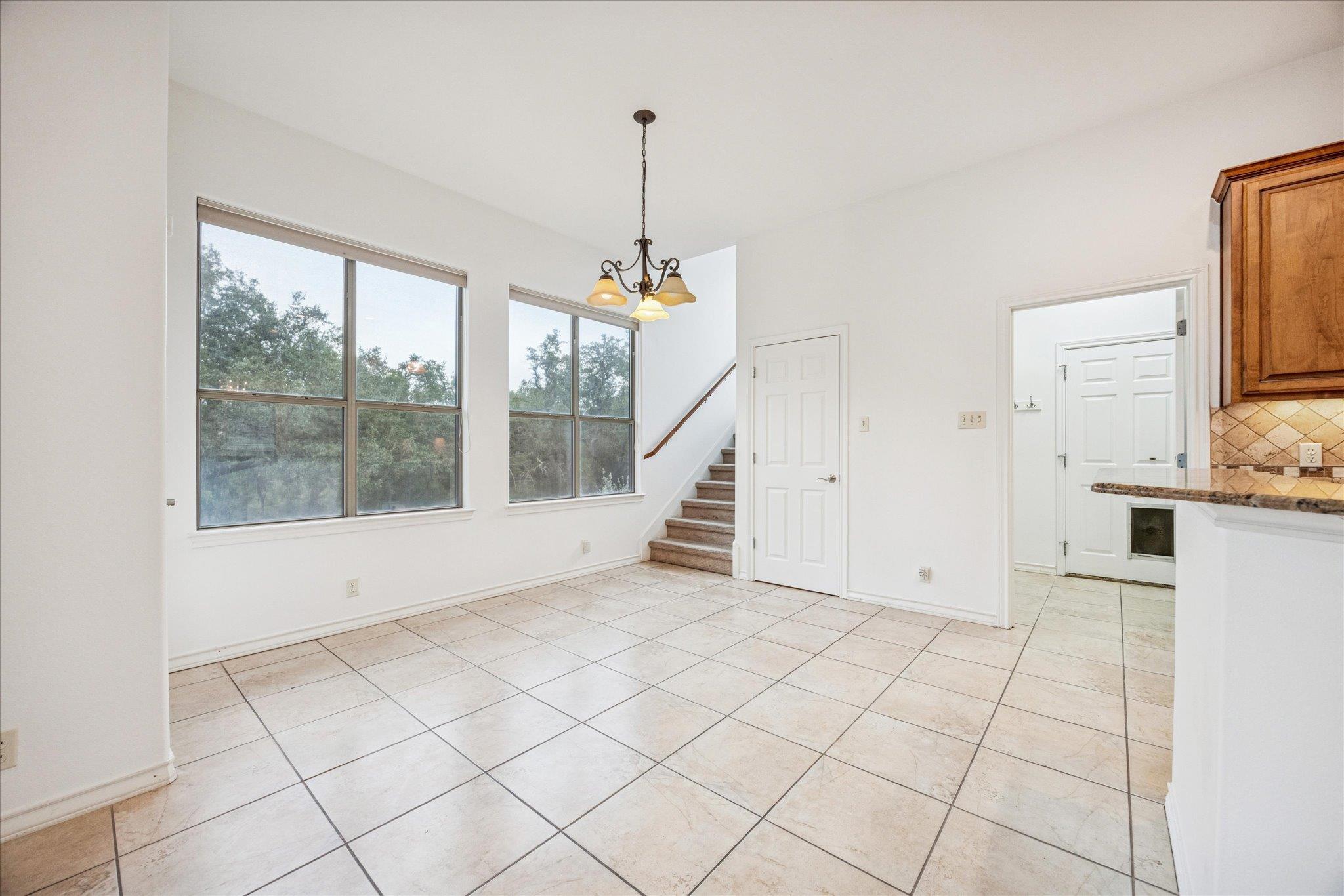 301 Sundance Trl, Dripping Springs, TX 78620