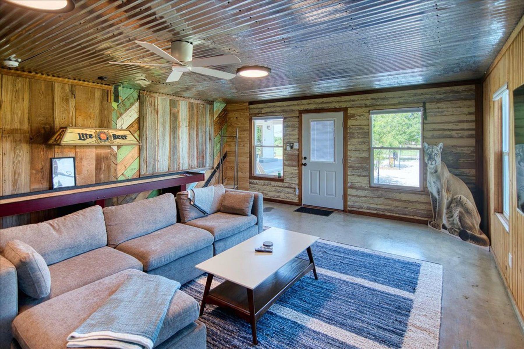 19811 W Ranch Road 152 Rd, Llano, TX 78643