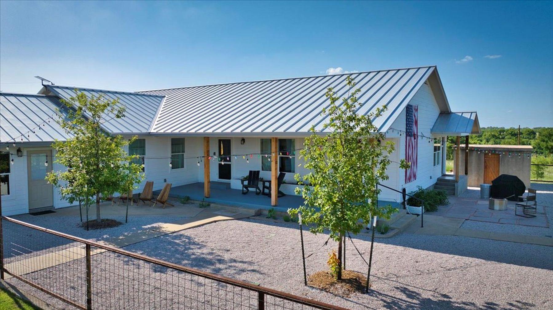 19811 W Ranch Road 152 Rd, Llano, TX 78643