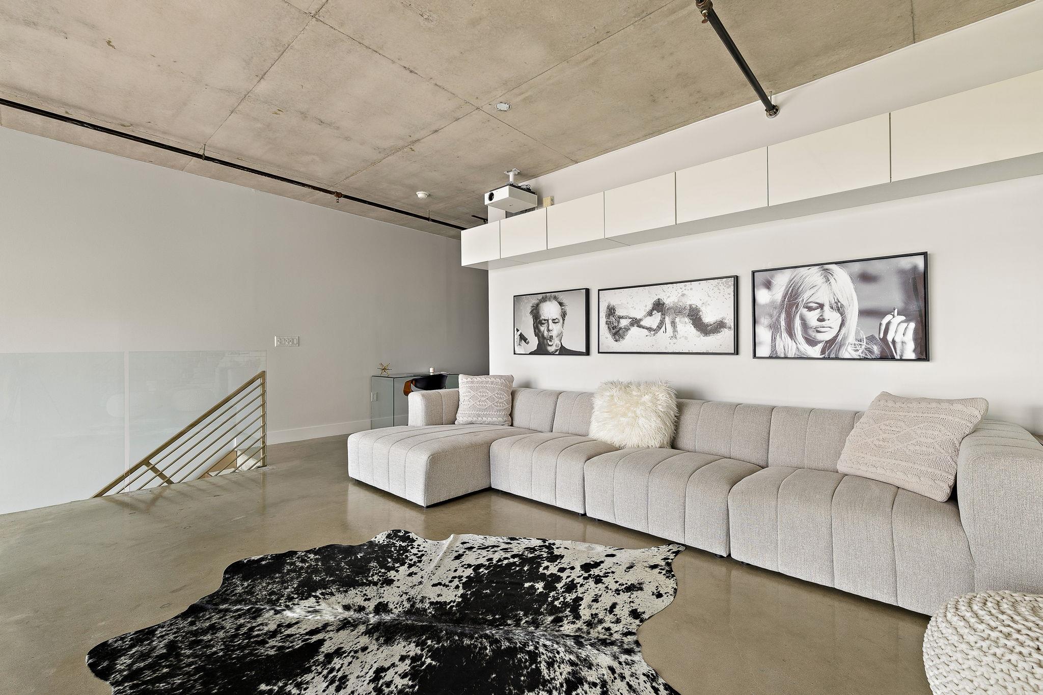 800 W 5th St # 1209, Austin, TX 78703