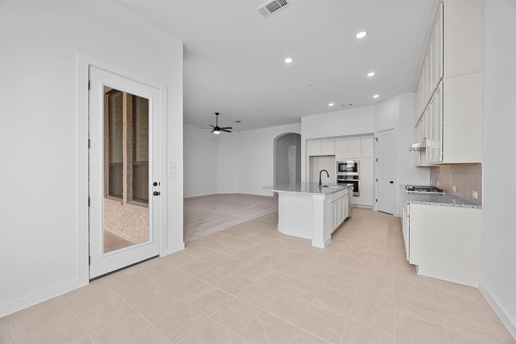 22809 Golden Daisy Ln, Lago Vista, TX 78645