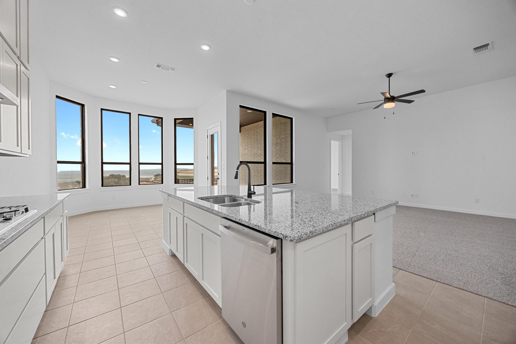 22809 Golden Daisy Ln, Lago Vista, TX 78645