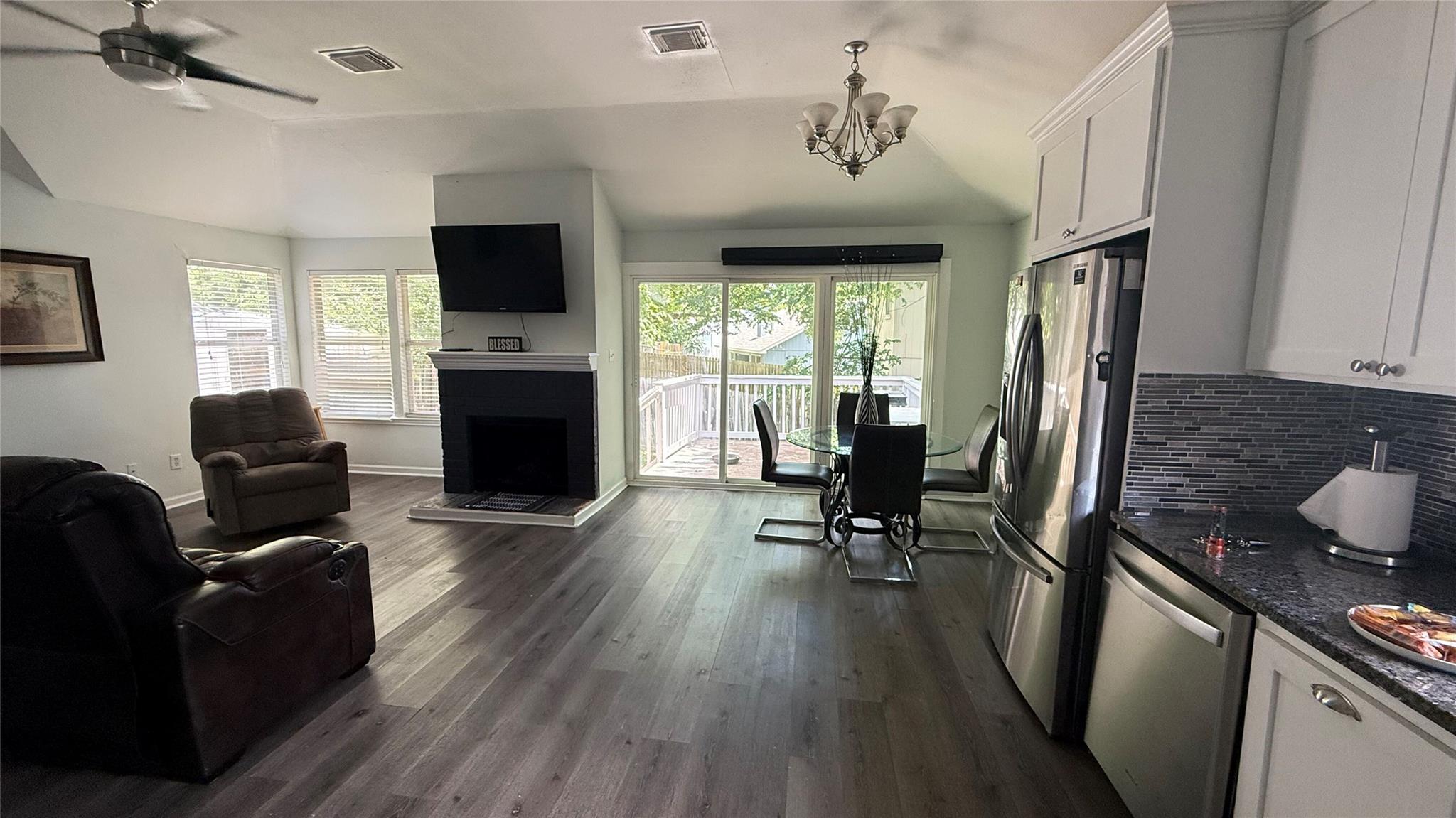 5802 Teri Rd, Austin, TX 78744