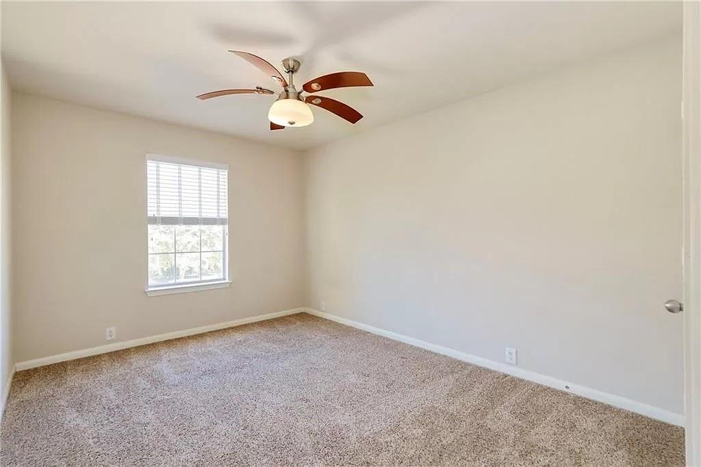 809 Barefoot Cv, Round Rock, TX 78665