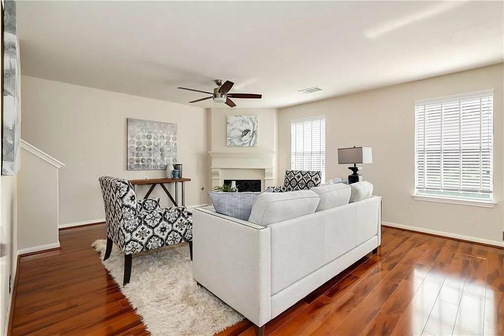 809 Barefoot Cv, Round Rock, TX 78665